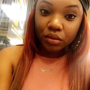 Meet your Posher, Desiray